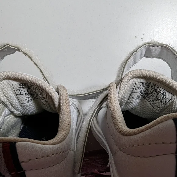 Tommy Hilfiger Girls Toddler Size 7 Shoes - Picture 6 of 7